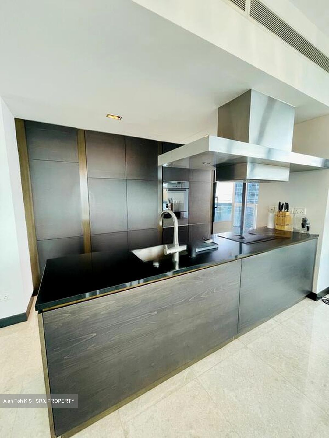 Marina Bay Residences (D1), Condominium #466571881